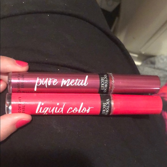 NWT- Victoria’s Secret lipstick - Picture 1 of 2